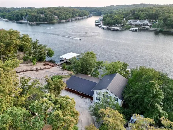1117 Dogwood RD, Lake Ozark, MO 65049