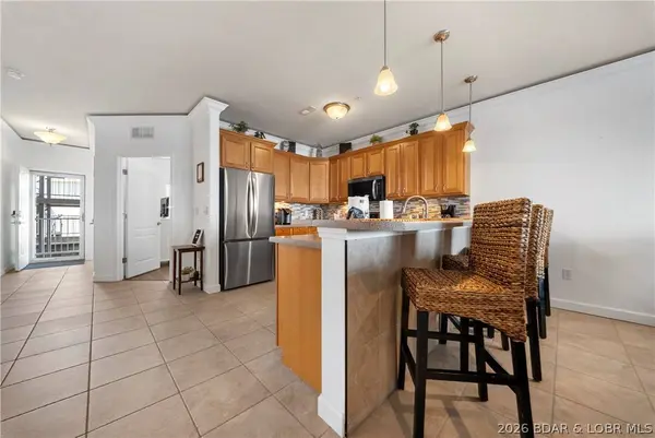 1225 Lands End Pkwy #736, Osage Beach, MO 65065