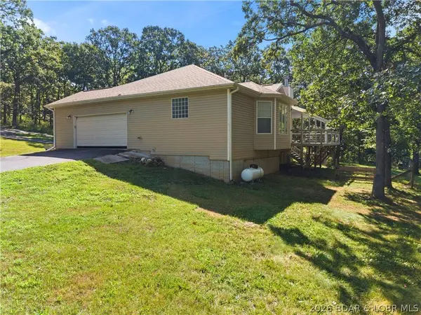 227 Monarch LN, Montreal, MO 65591