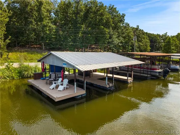 960 Spring Cove RD, Sunrise Beach, MO 65079