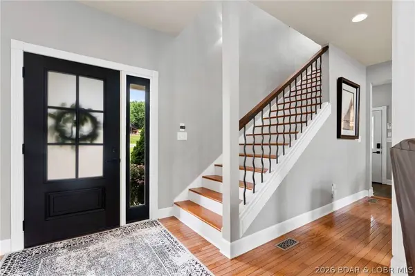 7 Lost Spike CT, Camdenton, MO 65020