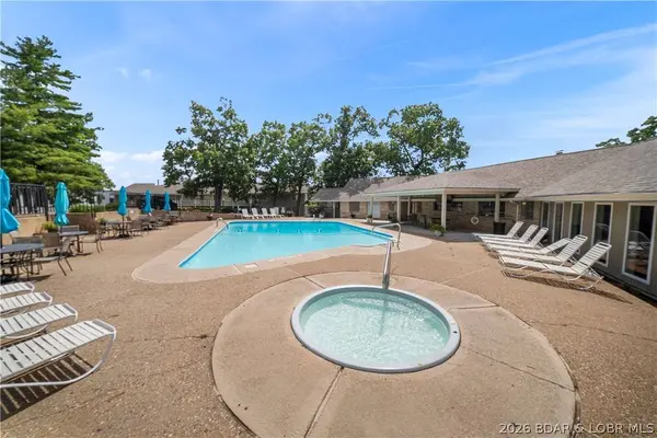 6570 Pelican DR #211, Osage Beach, MO 65065