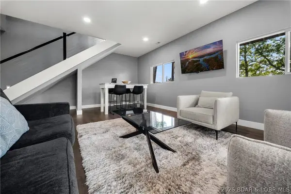 45 Honeysuckle RD, Lake Ozark, MO 65049