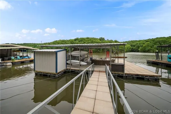 5704 Parkview CT, Osage Beach, MO 65065