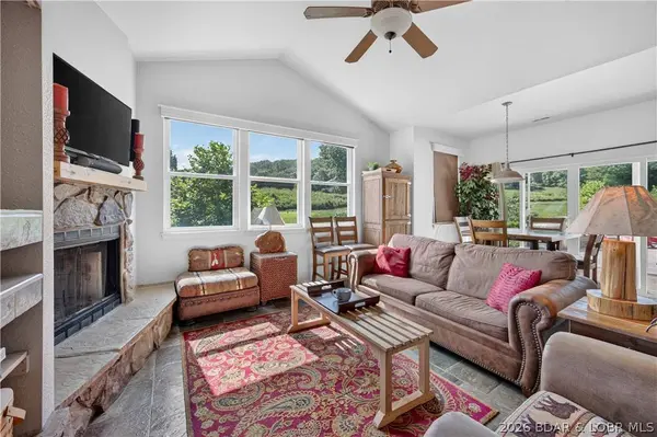 23 Cottage PARK E #22, Camdenton, MO 65020