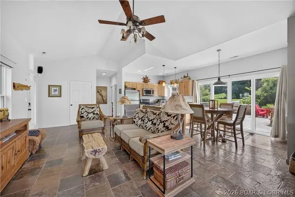 23 Cottage PARK E #21, Camdenton, MO 65020