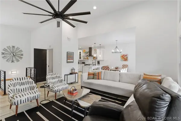 1169 Beacon Pointe CIR, Lake Ozark, MO 65049