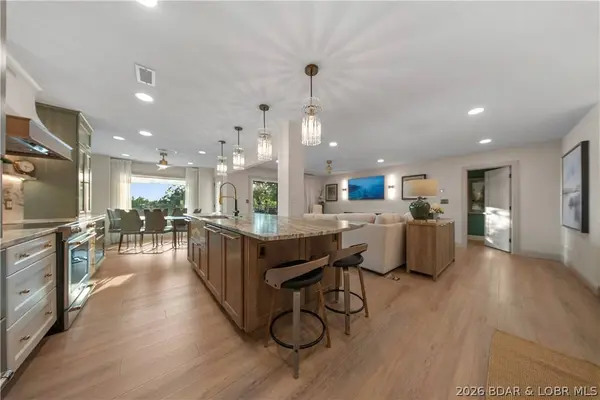 365 Waters Edge DR #1B, Lake Ozark, MO 65049