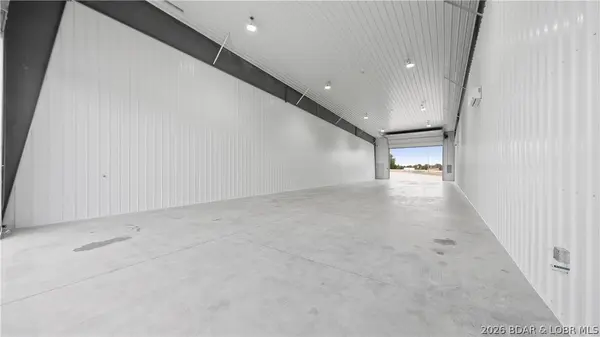 255 Shawnee Bend RD #140, Sunrise Beach, MO 65079
