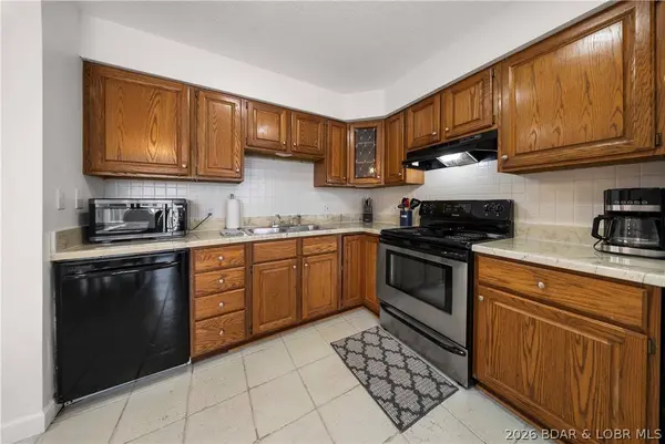 1103 Passover RD #Q3, Osage Beach, MO 65065