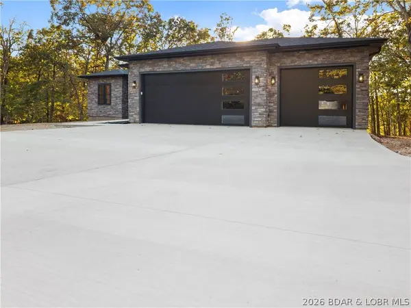115 Glen Eagles CT, Sunrise Beach, MO 65079