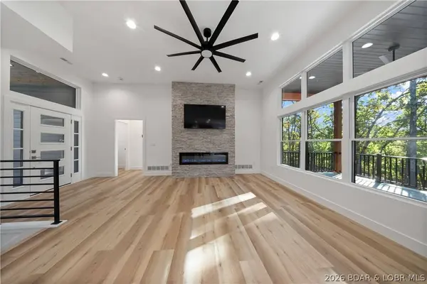 115 Glen Eagles CT, Sunrise Beach, MO 65079