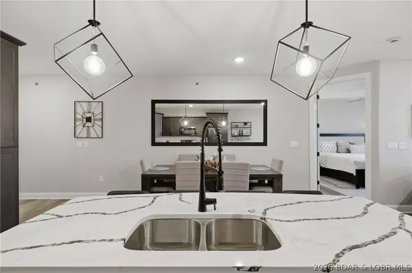 1065 Topsider LN #204, Osage Beach, MO 65065