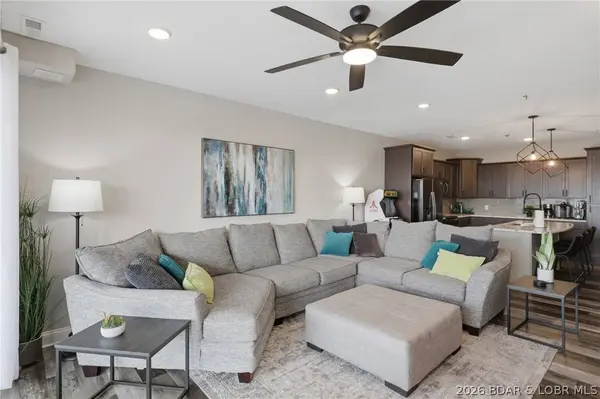 1065 Topsider LN #404, Osage Beach, MO 65065