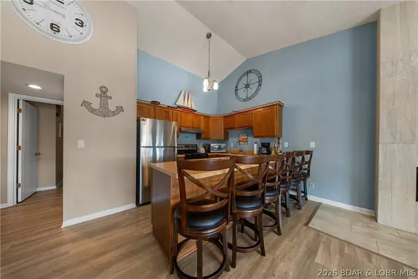 91 Southwood Shores PL #4B, Lake Ozark, MO 65049