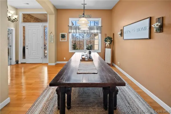 47 Mockingbird RD, Lake Ozark, MO 65049