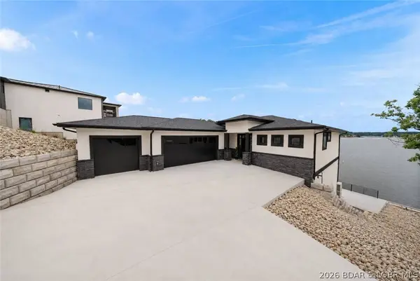 439 Redbud LN, Lake Ozark, MO 65049