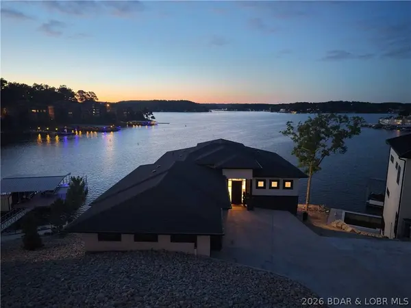 439 Redbud LN, Lake Ozark, MO 65049