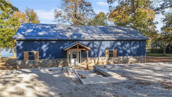 834 Emerald Hills DR, Edwards, MO 65326