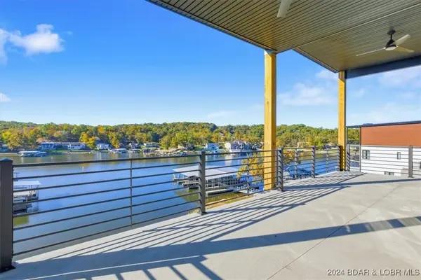 6 Forest Lake CIR, Lake Ozark, MO 65049