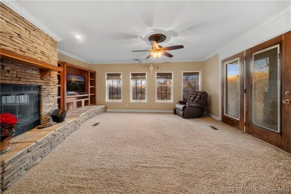 580 Burch Valley RD, Linn Creek, MO 65052