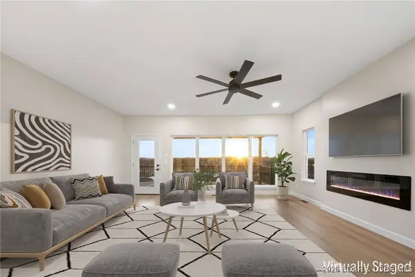 422 Outer DR, Lake Ozark, MO 65049