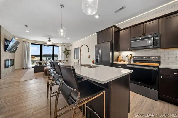 1055 Topsider LN #109, Osage Beach, MO 65065