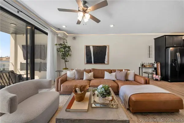 1055 Topsider LN #109, Osage Beach, MO 65065