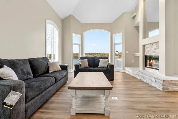 275 Waterford TER, Sunrise Beach, MO 65079