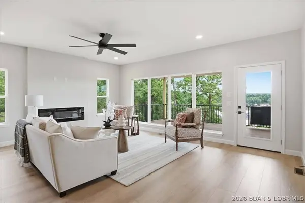 420 Outer DR, Lake Ozark, MO 65049