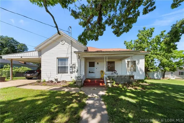 421 Lombar ST, Iberia, MO 65486