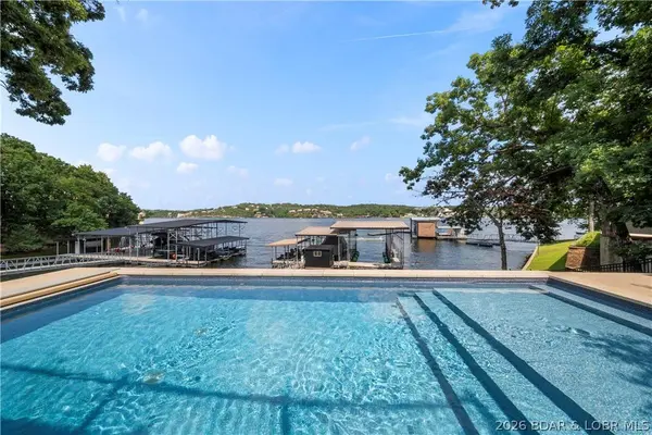 851 Via Appia DR, Sunrise Beach, MO 65079