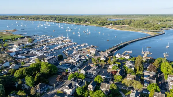 Padanaram Village & South Dartmouth Real Estate: A Local's Guide