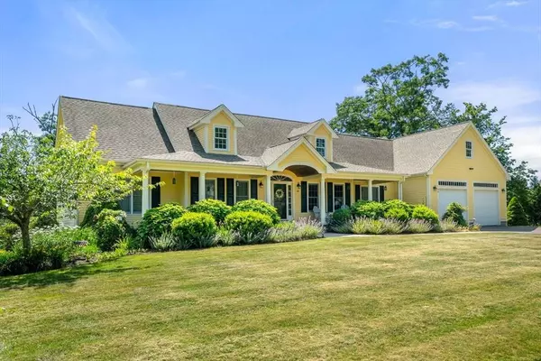 49 Tupelo Rd, Westport, MA 02790