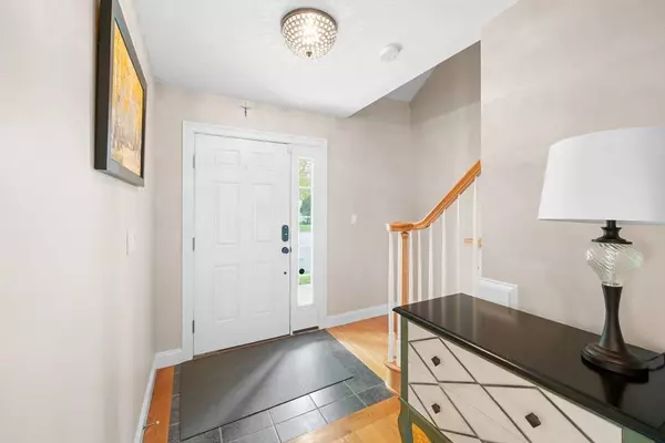 16 Eighth Green Drive #16, Dartmouth, MA 02747