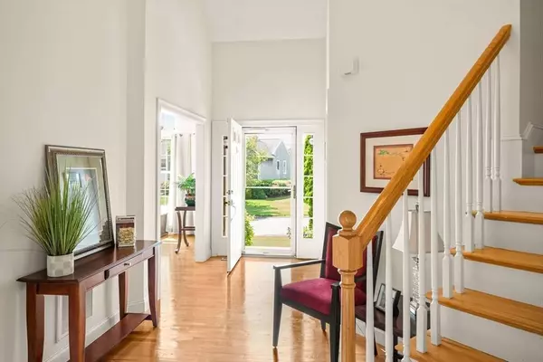 75 Country Way #75, Dartmouth, MA 02748