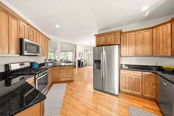 75 Country Way #75, Dartmouth, MA 02748