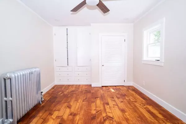 37 Wing Ln, Acushnet, MA 02743