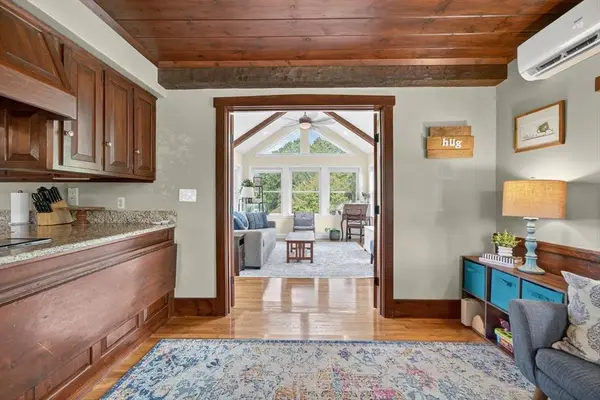 7 Hamlin St, Acushnet, MA 02743