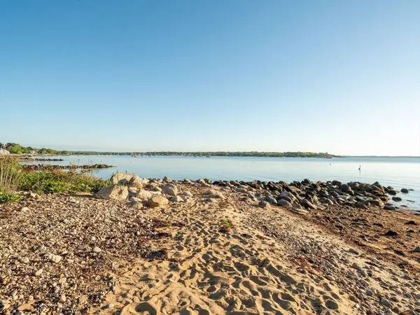 0 East Avenue, Dartmouth, MA 02748