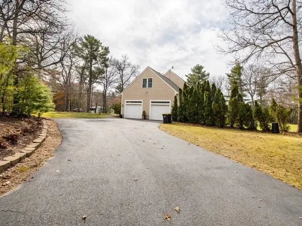 279 Fisher Rd, Westport, MA 02790