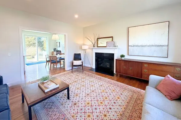 2 Michaels Way, Dartmouth, MA 02748