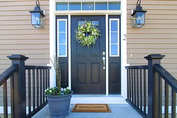 2 Michaels Way, Dartmouth, MA 02748