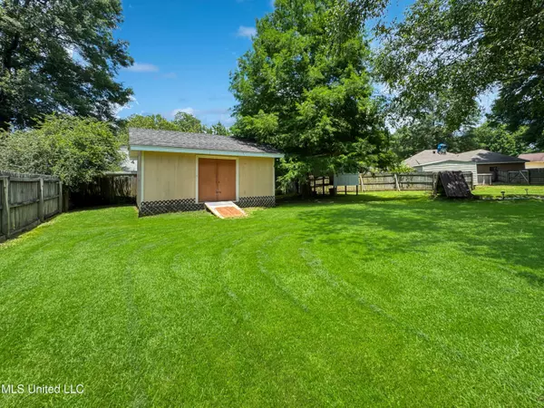 112 Eastwood Circle, Florence, MS 39073