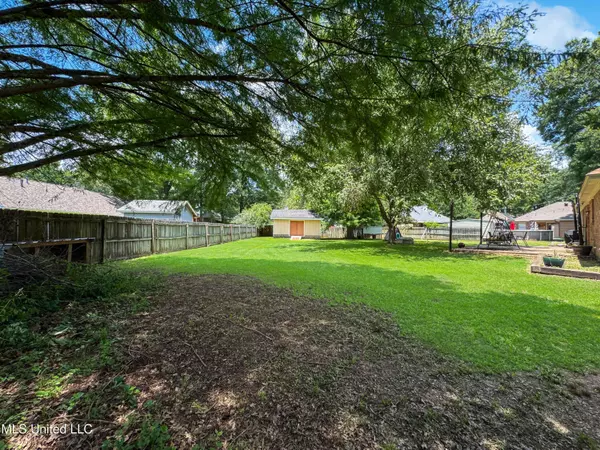 112 Eastwood Circle, Florence, MS 39073