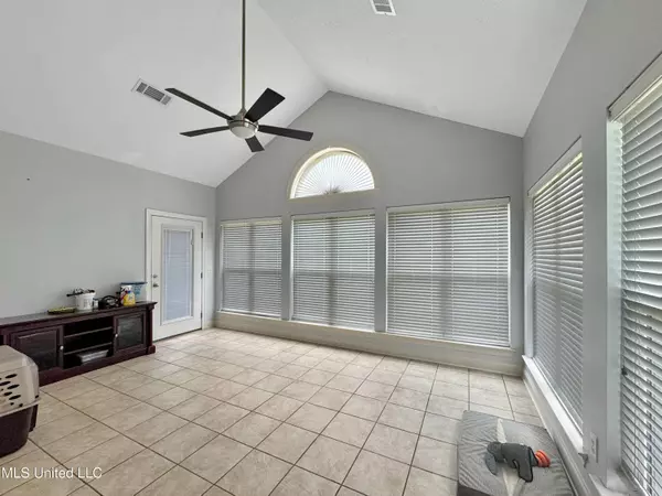 1740 Independence Boulevard, Flowood, MS 39232