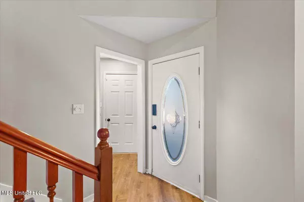 400 Winding Hills Drive, Clinton, MS 39056