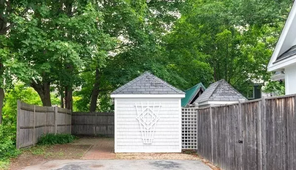 30 Oakland Street #2, Newburyport, MA 01950