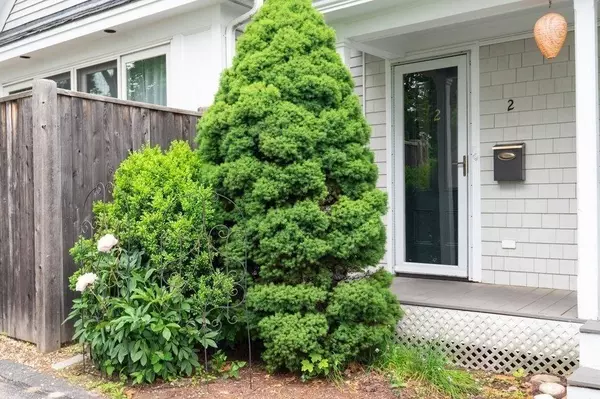 30 Oakland Street #2, Newburyport, MA 01950