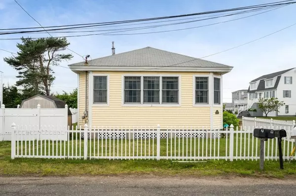 1 Carter Avenue, Salisbury, MA 01952